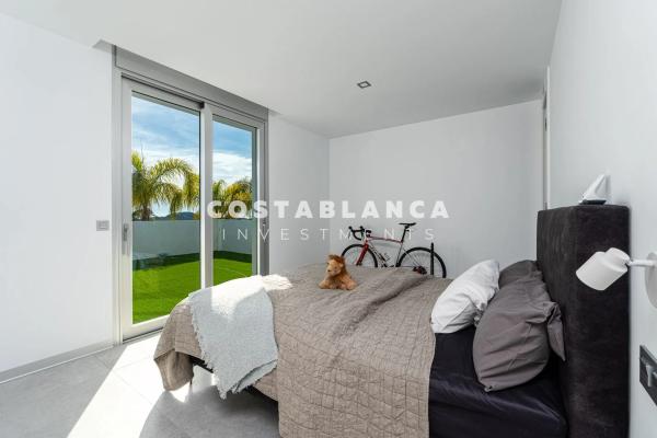 Chalet en calle Atenas