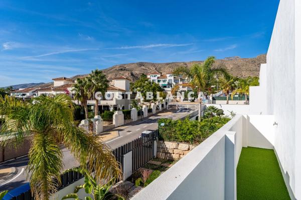 Chalet en calle Atenas