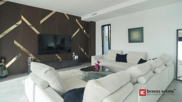 Casa independiente en calle de Brasil