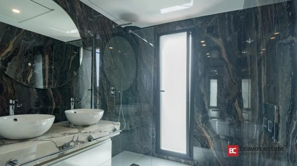 Casa independiente en calle de Brasil