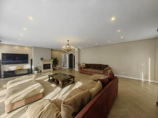 Casa independiente en calle Londres