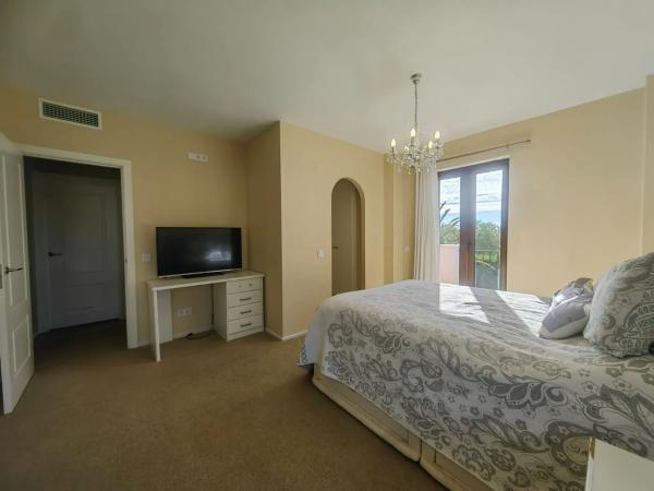 Casa independiente en calle Londres