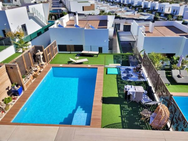 Chalet adosado en calle de Brasil