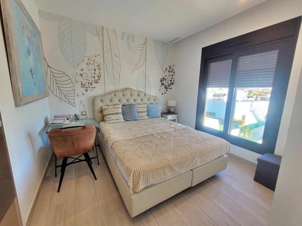 Chalet adosado en calle de Brasil