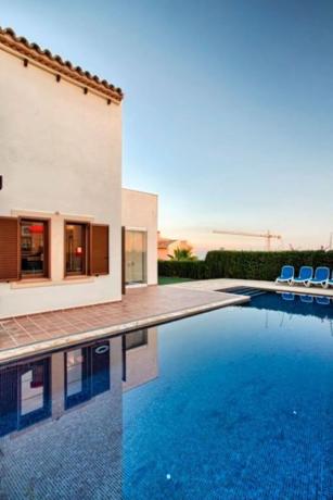 Casa independiente en calle Roma