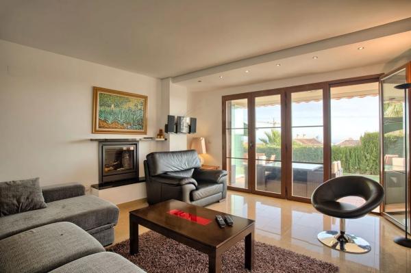 Casa independiente en calle Roma