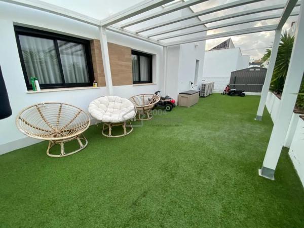 Casa independiente en calle d'Equador