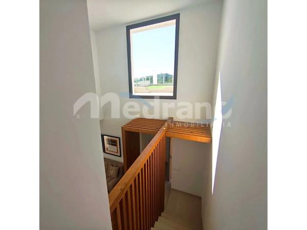 Casa independiente en calle Praga, 64