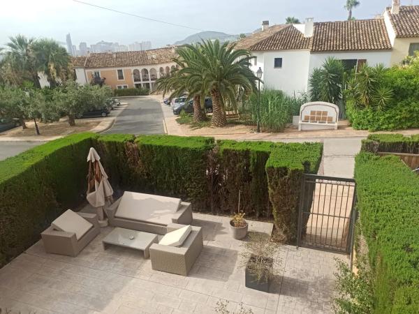 Chalet adosado en calle Isla Mallorca