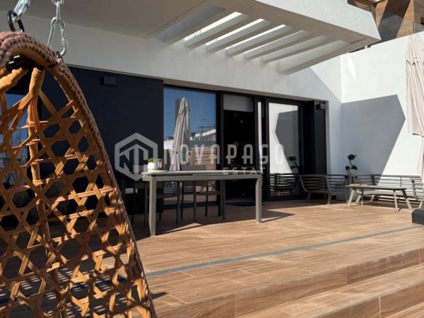 Chalet adosado en calle de Brasil