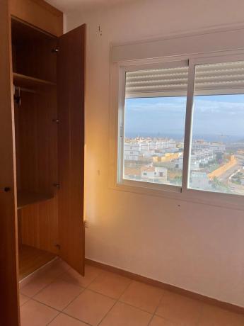 Casa independiente en avenida de Granada