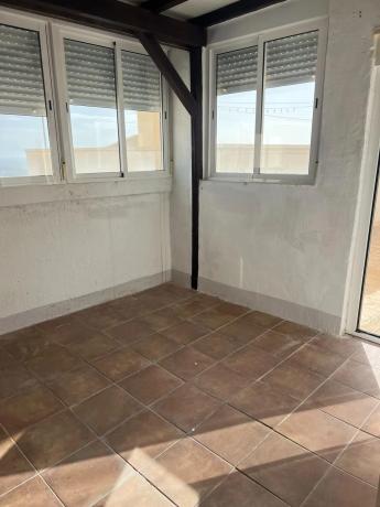 Casa independiente en avenida de Granada