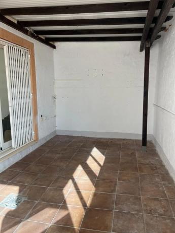 Casa independiente en avenida de Granada