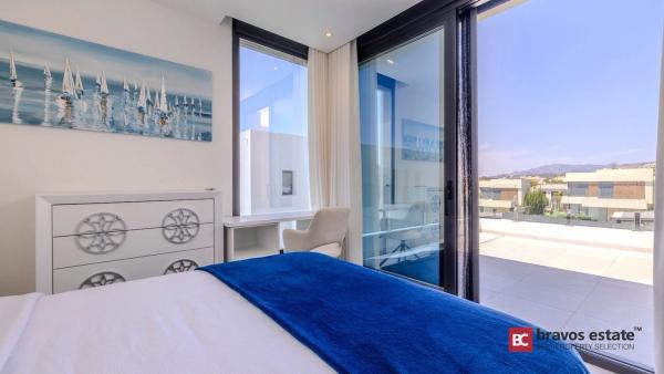 Casa independiente en calle Berlin