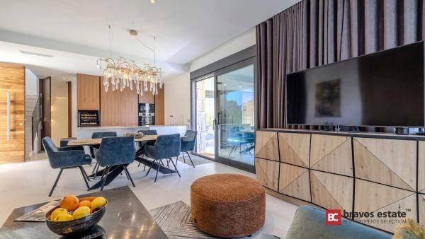 Casa independiente en calle Berlin