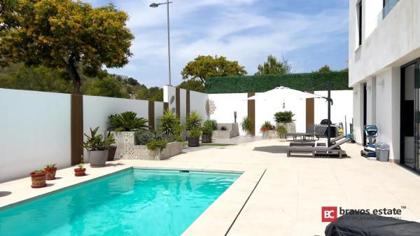 Casa independiente en calle de Xile