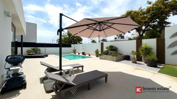 Casa independiente en calle de Xile