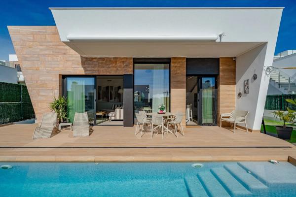 Casa independiente en CL Equador