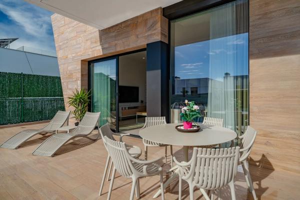 Casa independiente en CL Equador