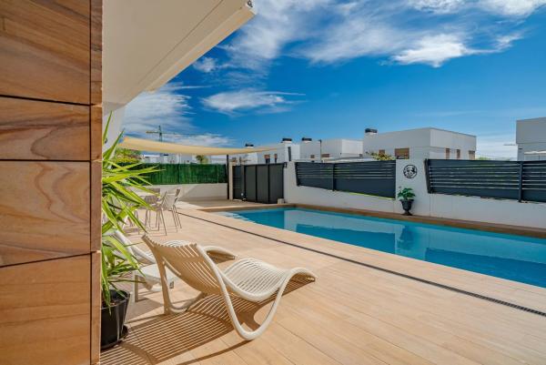 Casa independiente en CL Equador