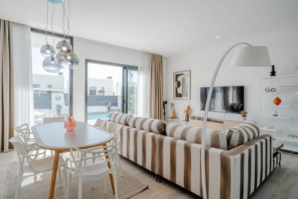 Casa independiente en CL Equador