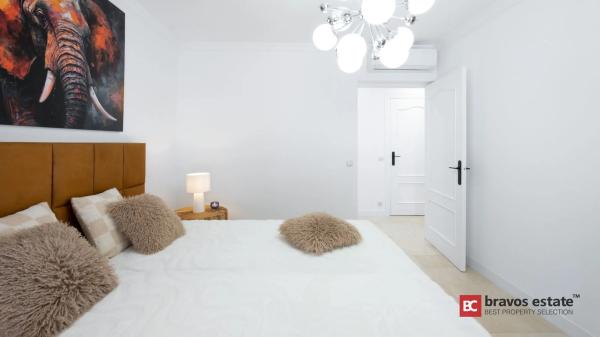 Casa independiente en Polígono Pallarés.Sector 16