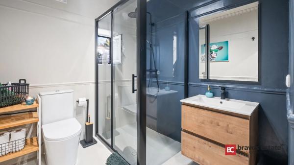 Casa independiente en Polígono Pallarés.Sector 16