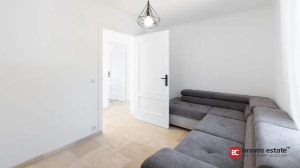 Casa independiente en Polígono Pallarés.Sector 16