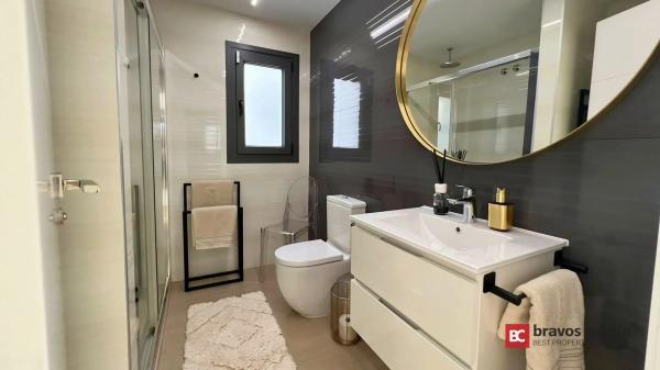 Casa independiente en calle Berlin