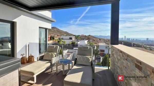 Casa independiente en calle Berlin