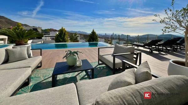 Casa independiente en calle Berlin