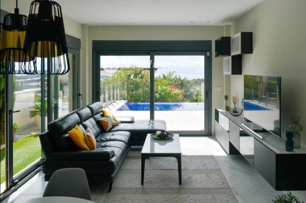 Casa independiente en avenida de Granada