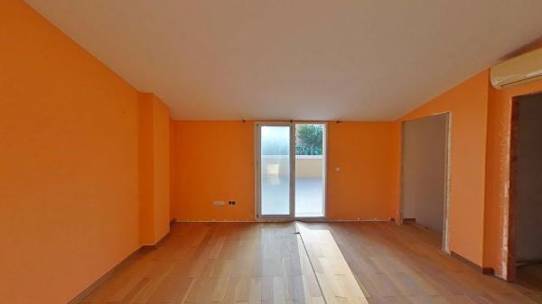 Chalet adosado en avenida Mimosas