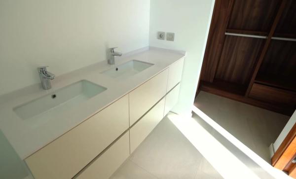 Casa independiente en calle de Colombia