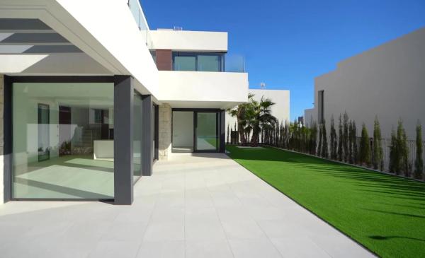 Casa independiente en calle de Colombia