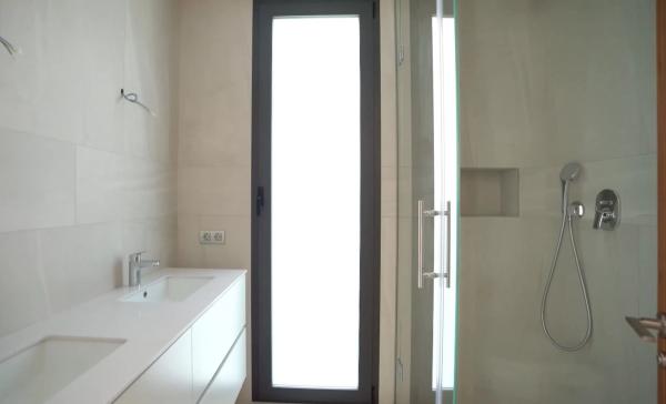 Casa independiente en calle de Colombia