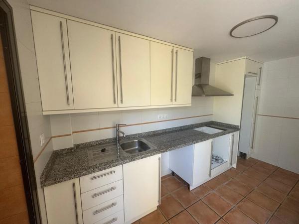 Chalet pareado en calle Berlin