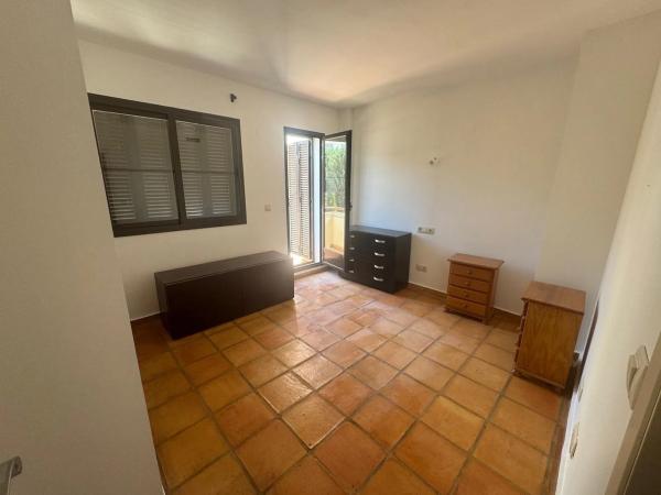 Chalet pareado en calle Berlin