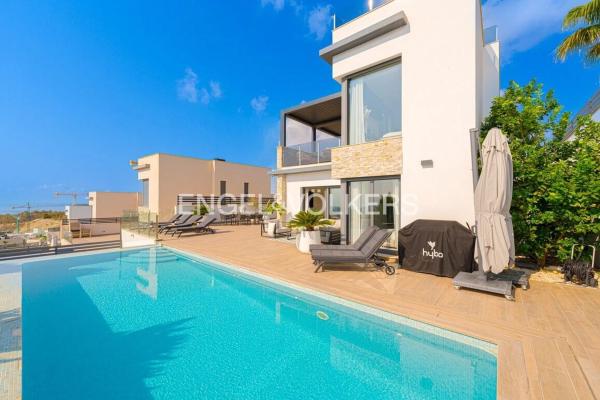 Casa independiente en avenida Barcelona