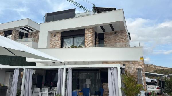 Chalet pareado en finestrat s/n