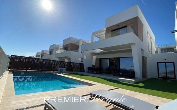 Chalet pareado en avenida d'Amèrica s/n