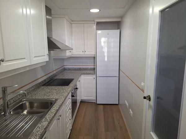 Chalet adosado en calle Berlin, 7