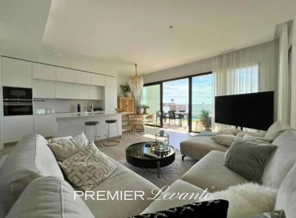 Chalet pareado en avenida d'Amèrica s/n