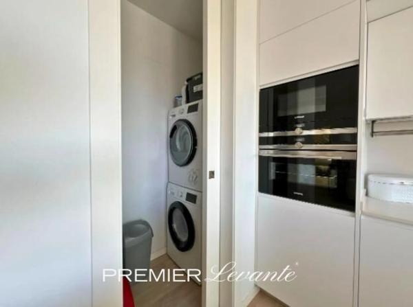 Chalet pareado en avenida d'Amèrica s/n