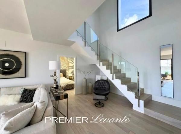 Chalet pareado en avenida d'Amèrica s/n