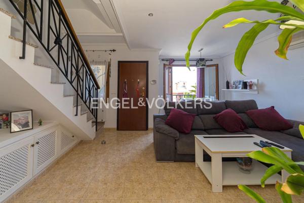 Chalet adosado en calle Cádiz, 6