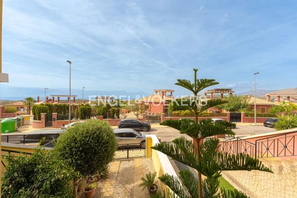 Chalet adosado en calle Cádiz, 6