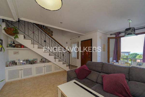 Chalet adosado en calle Cádiz, 6