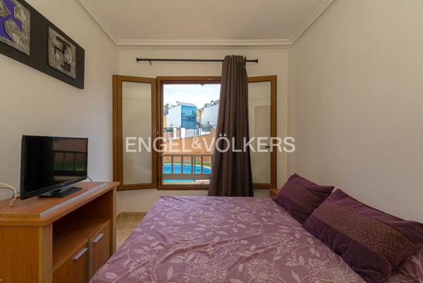 Chalet adosado en calle Cádiz, 6