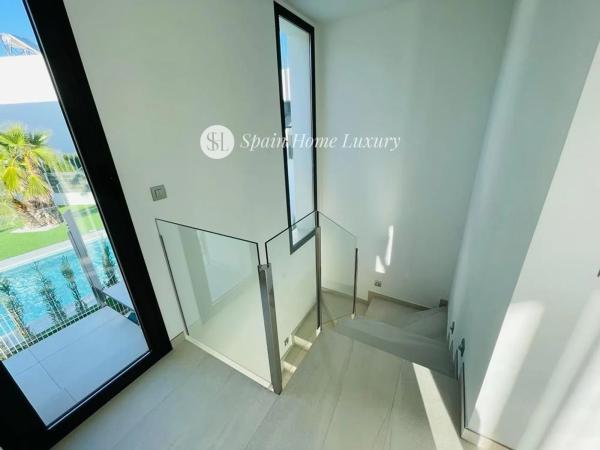 Casa independiente en calle Praga